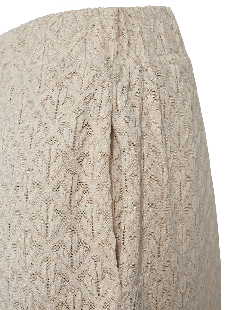 FQRIGGA - HOSE MIT SPITZE - BEIGE